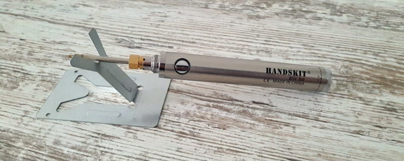 Paghihinang na may usb charger