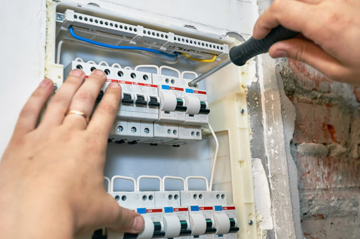 ตรวจเช็คสายไฟและชิลด์