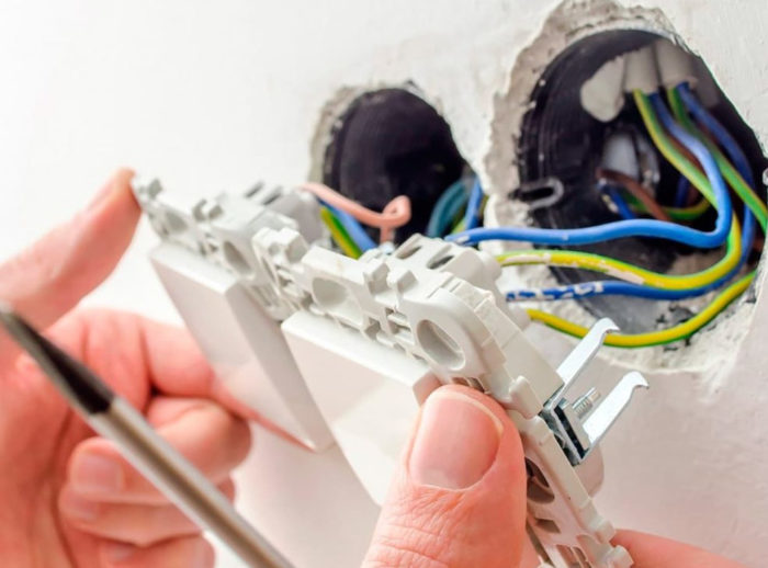 การตรวจสอบสวิตช์ไฟ