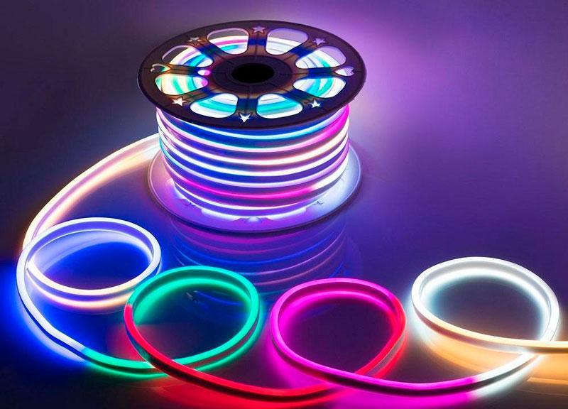تتمثل ميزة LED-flex في تعدد استخداماتها وتعدد استخداماتها.