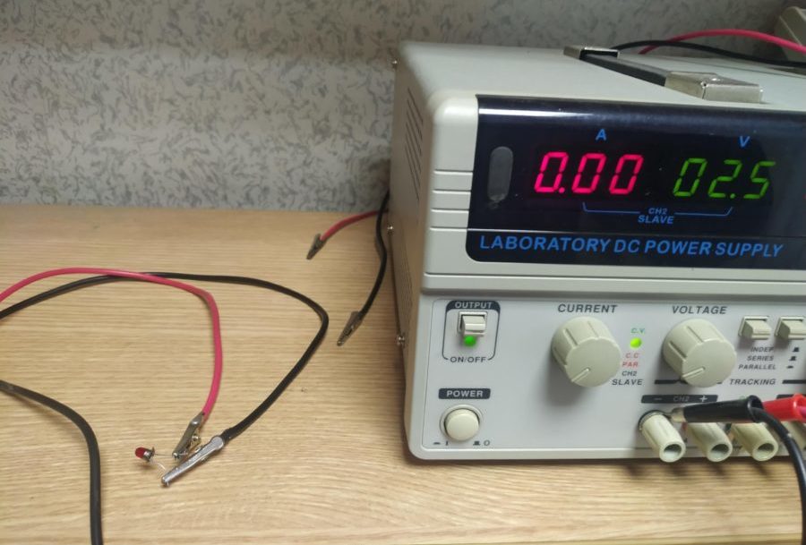 วิธีการตรวจสอบแคโทดและแอโนดของ LED