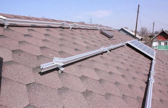 ทีละขั้นตอนการติดตั้งแผงโซลาร์เซลล์บนหลังคา