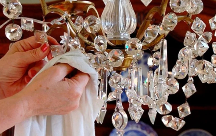 การประกอบและการเชื่อมต่อของโคมระย้า