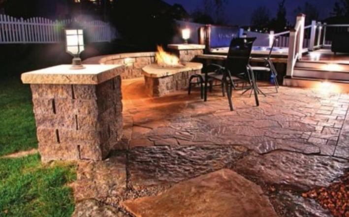 Монтаж на осветление в двора на селска къща