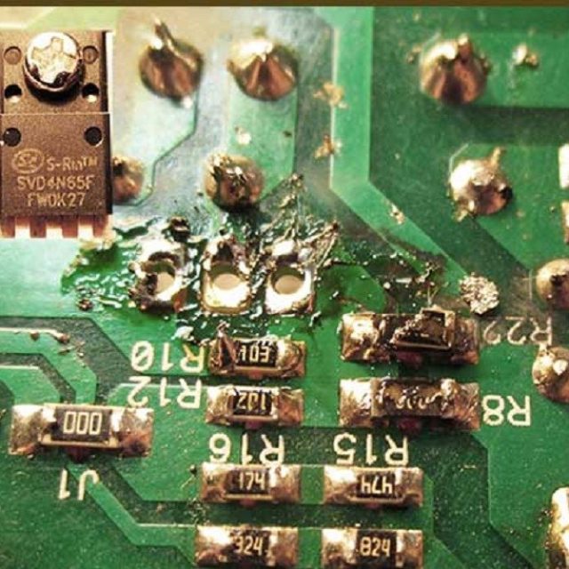 Hogyan lehet megjavítani a LED-es reflektort, ha leállt