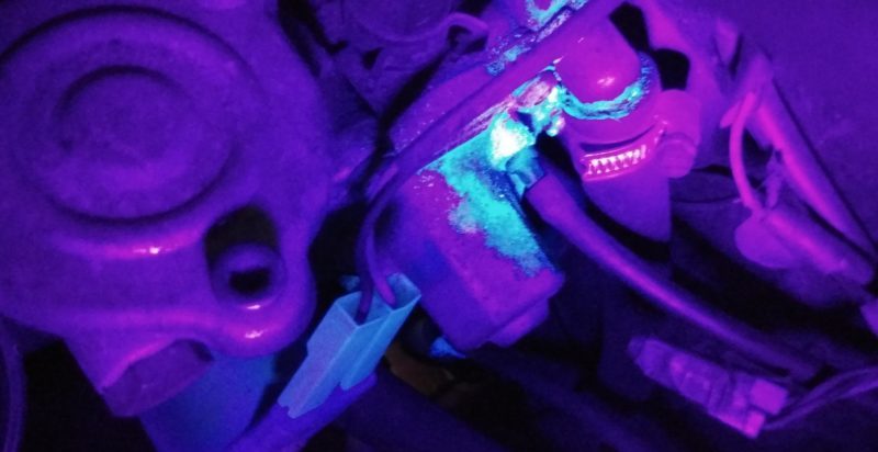 คุณสมบัติของไฟฉายอัลตราไวโอเลต