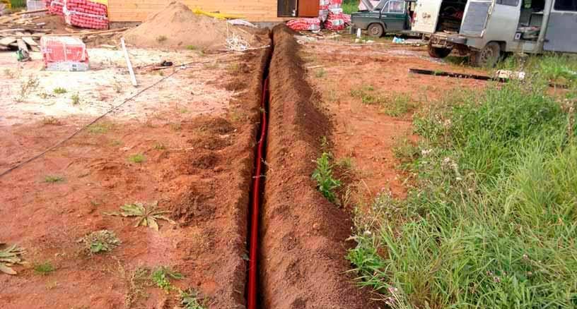 Vezetékek a világításhoz.