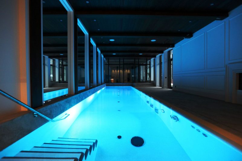 a fény egyenletesen oszlik el.