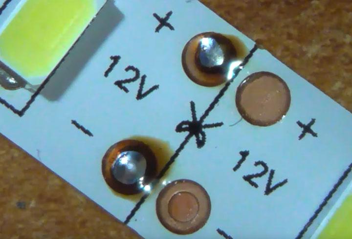 Kalay kaplı temas pedleri.