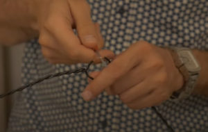 วิธีทำพวงมาลัยหลอดไฟด้วยมือของคุณเอง