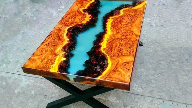 Interesting lamps made of wood and epoxy resin