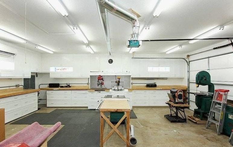 работилницата трябва да е осветена