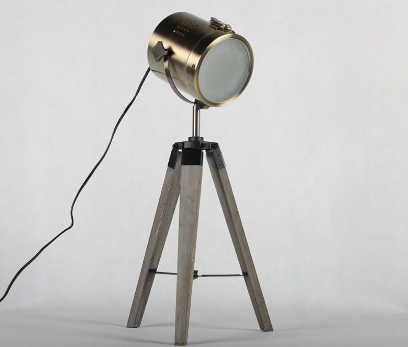 โคมไฟตั้งโต๊ะแบบโฮมเมด - คำแนะนำโดยละเอียด