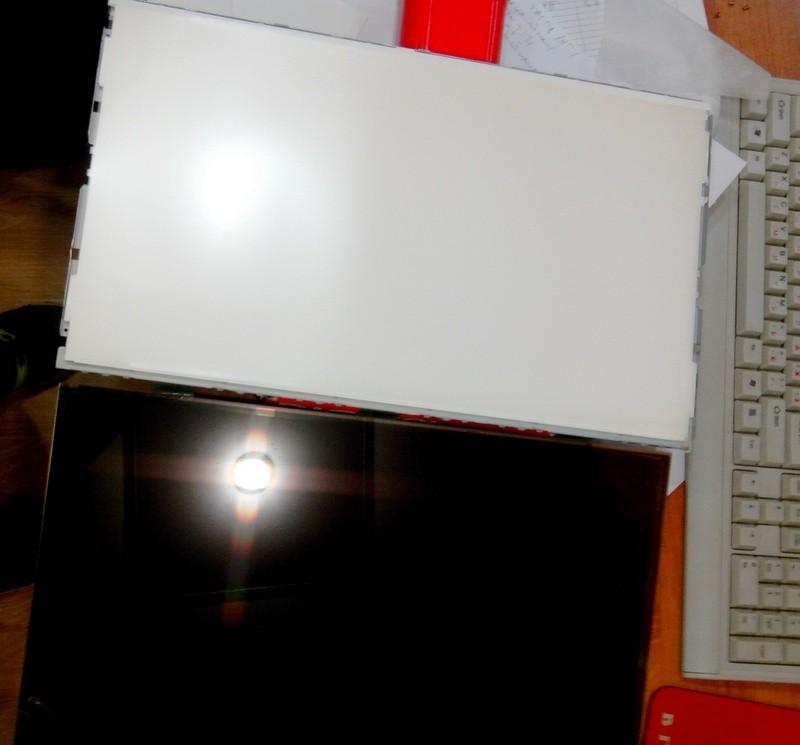 將顯示器背光轉換為 LED