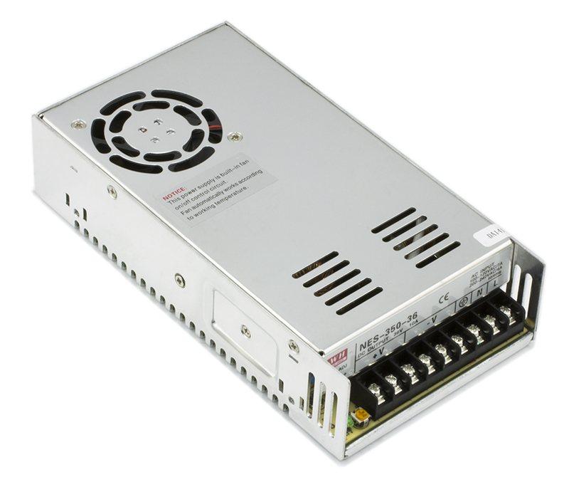 帶強製冷卻的電源裝置。