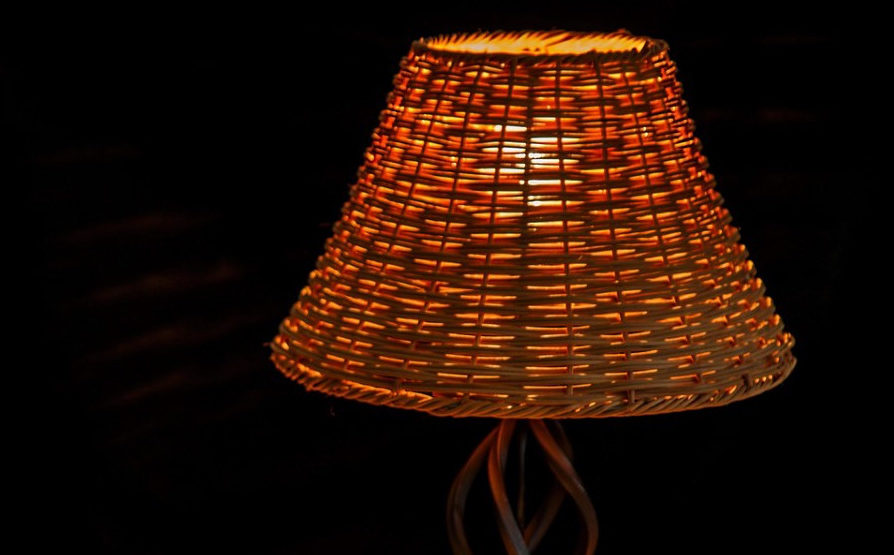 โคมไฟตั้งโต๊ะแบบโฮมเมด - คำแนะนำโดยละเอียด