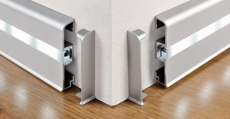 การติดตั้งฐานตั้งพื้นพร้อมไฟส่องสว่างด้วยตัวเอง