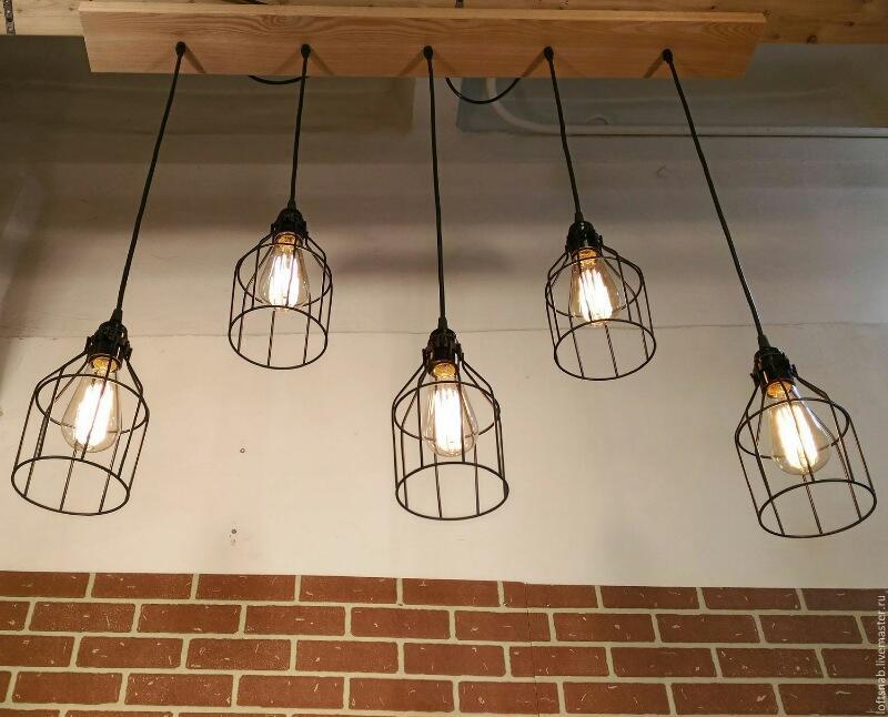 โคมระย้าและไฟเพดานที่ทันสมัยในการตกแต่งภายใน