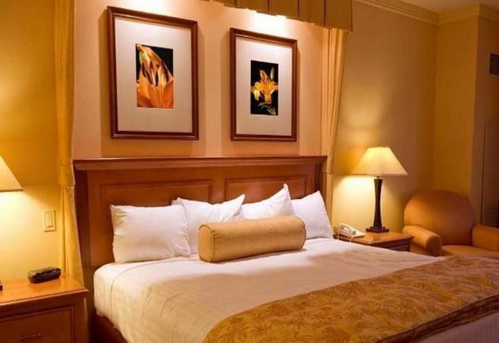 อุณหภูมิสีของแหล่งกำเนิดแสงคืออะไรและวัดได้อย่างไร