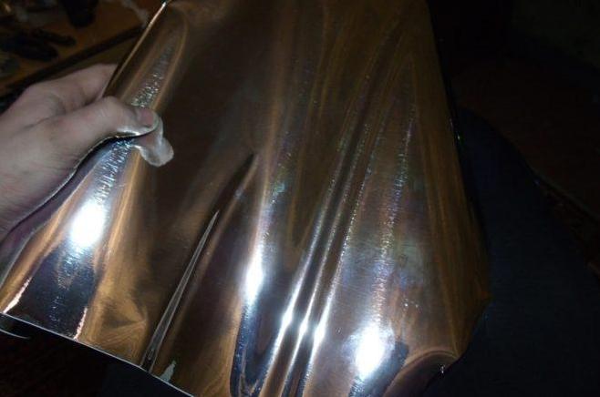 Hvordan gjenopprette frontlysreflektoren selv