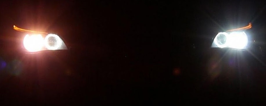 ไฟหน้ากระพริบเมื่อเครื่องยนต์ทำงาน ต้องทำอย่างไร