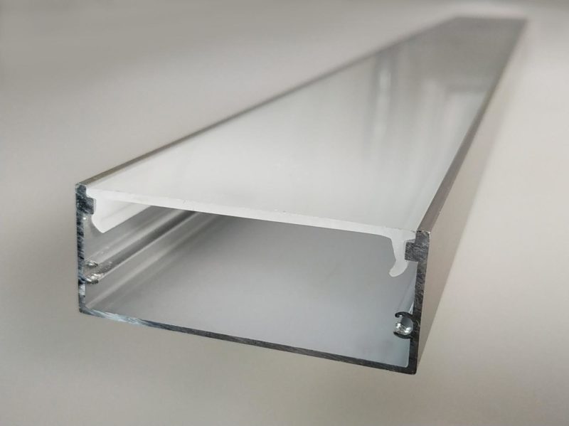 Ako vyrobiť stropné svietidlo z LED pásika