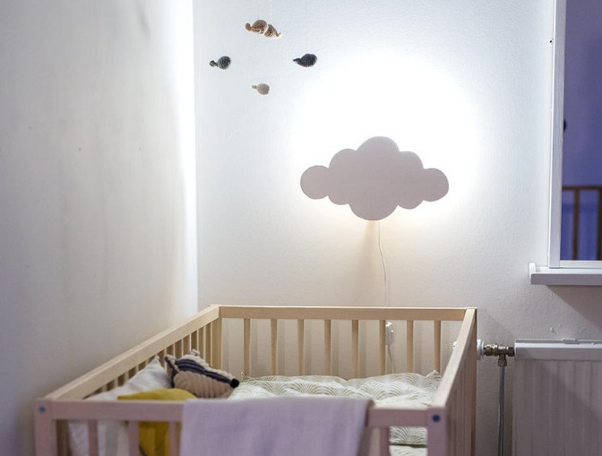 Gyönyörű házi készítésű lámpák rögtönzött anyagokból