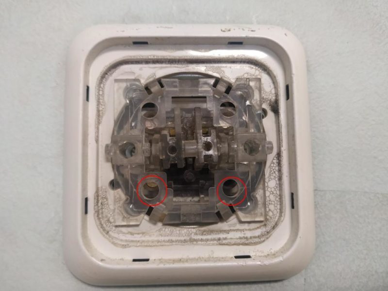 วิธีการติดตั้งสวิตซ์ไฟ - ในร่มหรือกลางแจ้ง