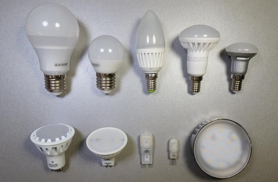 ประวัติไฟฟ้าแสงสว่าง