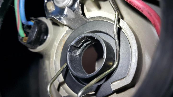 Hogyan szereljük be a h7 led izzót