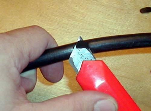 Paano ikonekta ang isang ilaw na bombilya sa pamamagitan ng isang switch - mga diagram