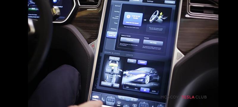 היכן נדלקים הפנסים הגבוהים והנמוכים?