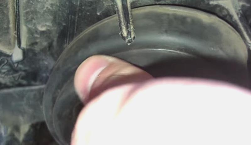 วิธีเปลี่ยนหลอดไฟหน้า