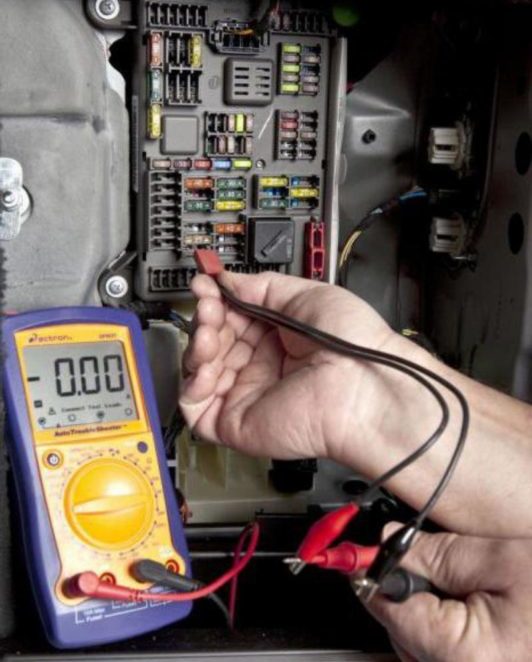 วิธีเปลี่ยนหลอดไฟหน้า